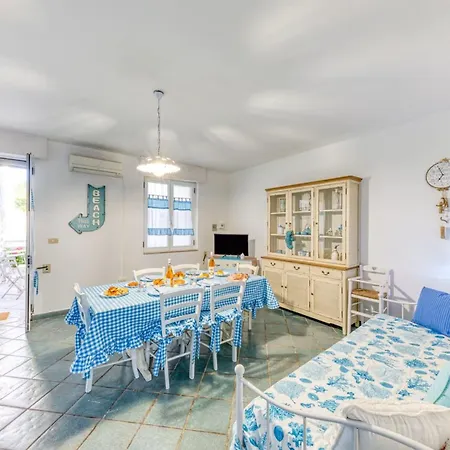 Apartment Holiday Fronte Mare